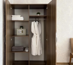 Четырёхместный Сьют c 1 комнатой с балконом и с видом на море в Aimara