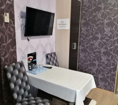 Номер стандарт с 2 односпальными кроватями и диваном в ОтельОк