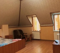 Номер стандарт с 1 двуспальной кроватью (мансарда) в Навигатор на Московской