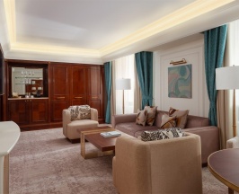 Номер Представительский люкс в The Carlton, Moscow