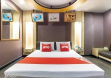 Номер Deluxe в OYO 75382 Chonburi Hotel