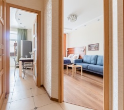 Карташова 3, 45 кв.м, (пр.Ленина 100м) в Апартаменты Петровские