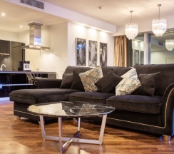 Rockmond 58 Luxuru 8 в Рокмонд