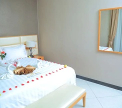 Одноместный номер Deluxe с балконом и с видом на город двуспальная кровать в Haven Hotel