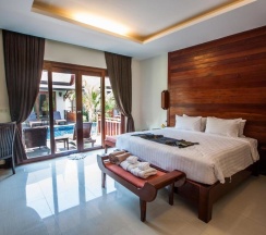 Двухместная вилла с видом на бассейн двуспальная кровать в Howard Johnson by Wyndham Phuket Naiyang