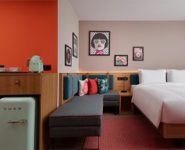 Стандартный номер с кроватью Queen size и диваном в Hampton by Hilton Moscow Rogozhsky Val