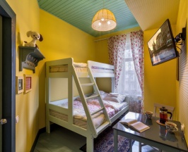 Стандарт без удобств с видом на канал Грибоедова в У Дома Книги