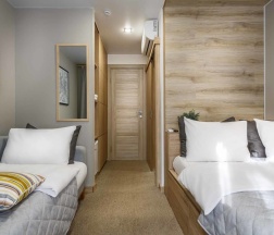 Трехместный номер в Trips Hotel
