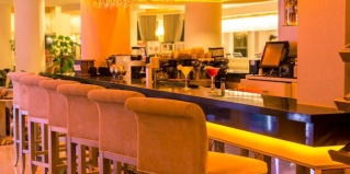 Кирения: Отель Vuni Palace Hotel