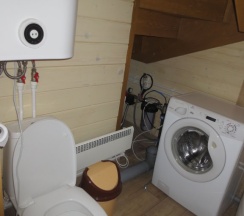 Коттедж с балконом и с красивым видом из окна в Гостевой дом