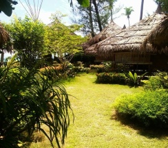 Двухместное бунгало рядом с пляжем двуспальная кровать в Satun Dive Resort