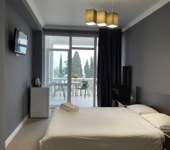 Двухместный номер Standard с видом на море двуспальная кровать в Hotel Phanakopi