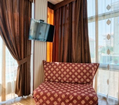 Двухместный люкс с 2 комнатами с балконом 2 отдельные кровати в Аист