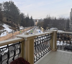 Джуниор в Агат
