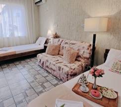 4х местный Комфорт с зоной отдыха на балконе в Благовещенка