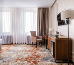 Двухместный полулюкс Superior с красивым видом из окна двуспальная кровать в GRAND MILDOM HOTEL