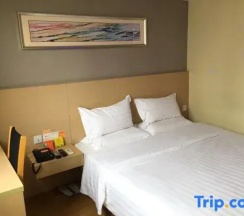Двухместный номер Superior (двуспальная кровать) в 7 Days Inn Shanghai Changshou Road Subway Station PCD Store Branch