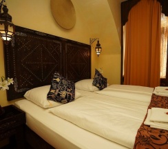 Двухместный номер Superior 2 отдельные кровати в Hotel Villa Oriental & Restaurant