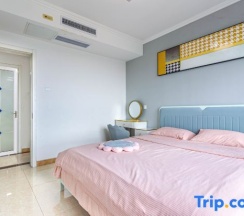 Люкс с 3 комнатами с видом на море в Rizhao Shuohai Seaview Homestay (Wanpingkou Branch)
