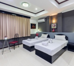 Двухместный номер Deluxe двуспальная кровать в Hotel Grand Orchid Inn