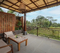 Студия в Emana Akatara