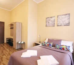 Трёхместный номер в МК Краски