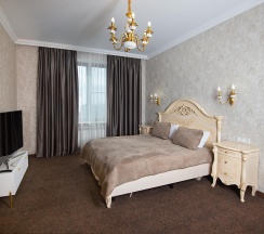 Номер люкс №207 в Hotel central