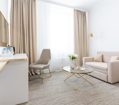 СТАНДАРТ ПЛЮС С ВИДОМ НА ГОРОД в Grand Yan Hotel