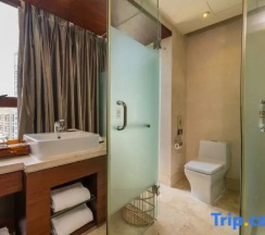 Двухместный люкс Executive с видом на реку (двуспальная кровать) в Sanya Phoenix Waterside Gloria Resort