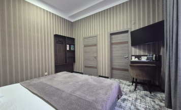 "Полулюкс" в Такт