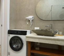 VIP barn в ‎Барн Вилладж