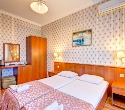 Улучшенный стандартный номер в Лэнсис