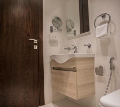 Одноместный люкс Royal с балконом в Naylover Hotel Suites