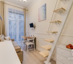 Двухуровневая студия стандарт 4 pax с балконом в Sokroma Элегант