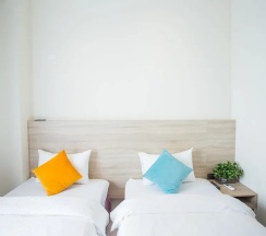 Двухместный номер Standard с видом на город двуспальная кровать в Rainbow Hotel