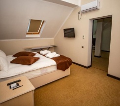 Двухместный номер Deluxe двуспальная кровать в Sulo hotel