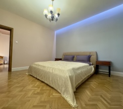 Дом улучшенный в У китайской беседки