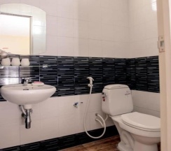 Двухместный номер Standard с балконом 2 отдельные кровати в Klang Muang at Nongkhai Hotel