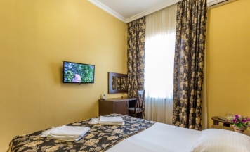 Стандартный двухместный номер в Бута