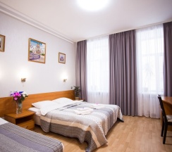 Трехместный номер с тремя раздельными кроватями в Шале де Прованс