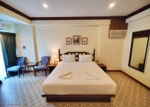 Номер Deluxe в Baan Chao Khun Hotel