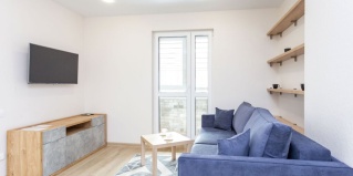 Минск: Апартаменты Квартира на сутки Маяк Минск Метро 5 мин Wi-Fi Кондиционер Кухня объединена с жилой зоной Отдельная спальня Отчётные документы