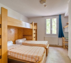 Четырёхместный номер Standard в Auberge de Fréjus Saint-Raphael - Hostel