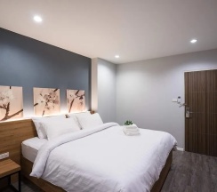 Двухместный номер Standard с видом на сад двуспальная кровать в VILLA23 Residence