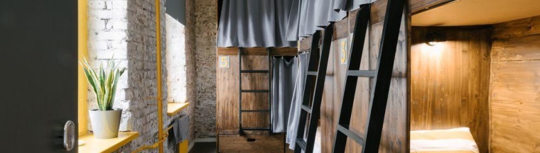 Кровать в 6-местном общем женском номере в Baraban Hostel
