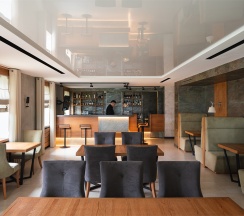 Номер «Люкс» в Игора