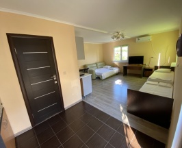 Апартаменты-студия в Колибри