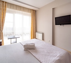 2х м Стандарт с балконом в Loo de luxe