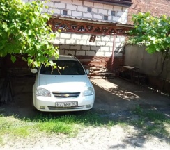 Коттедж с 2 комнатами в Дом в центре у моря