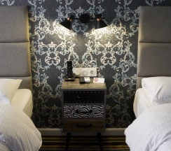 Двухместный номер "Делюкс" с 2 отдельными кроватями в Concept Hotel